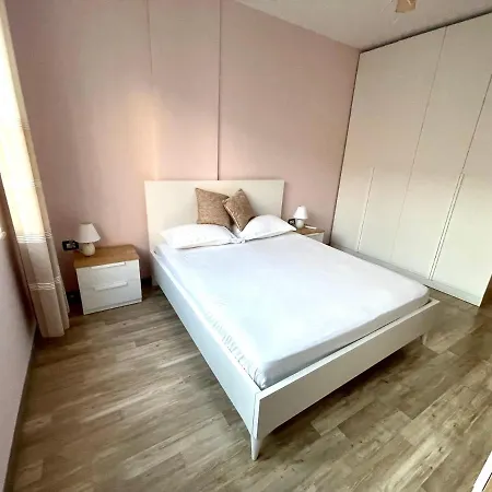 Modern & Cozy Apartment *