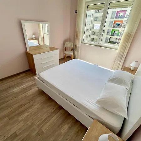 Modern & Cozy Apartment